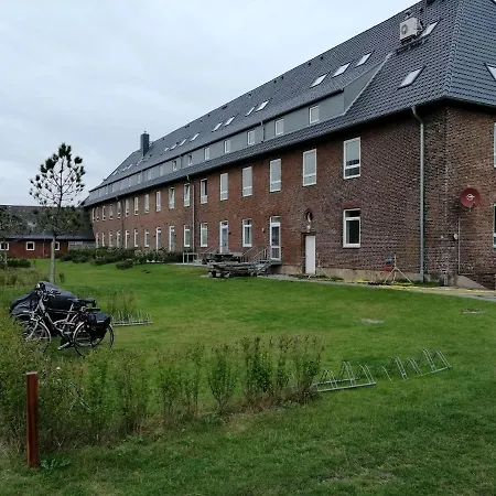 Steger-hues-app-40 *